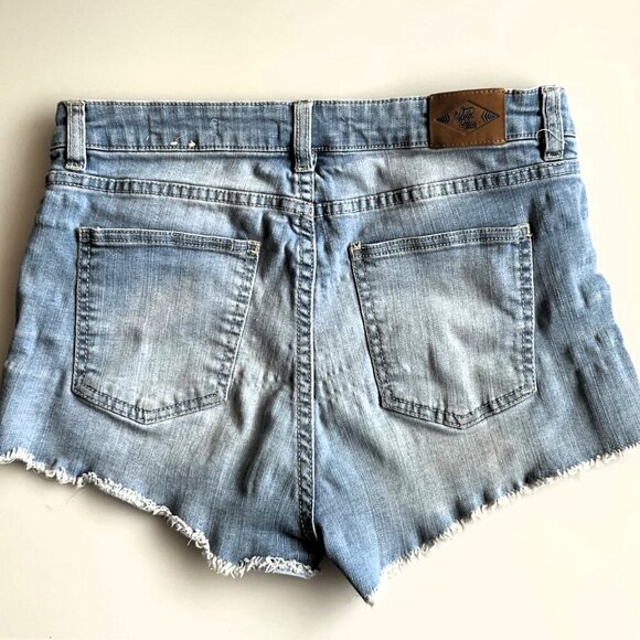 WILD BLUE CUT OFF SHORTIE JEAN SHORTS - Picture 2 of 8
